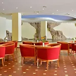 Pestana Blue アルヴォル