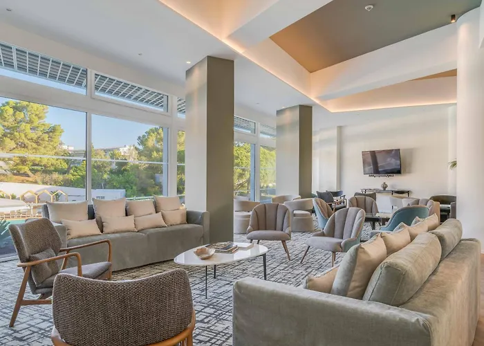 Pestana Blue アルヴォル